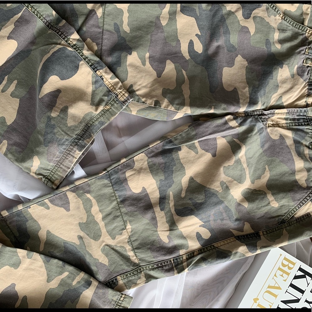 Tommy Hilfiger camouflage pants - Picture 4 of 6
